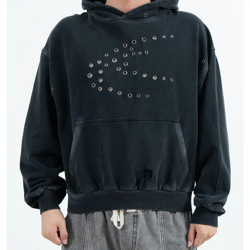 Cropped Pullover Hoodie med öglemotiv och Distressed Pocket Detail